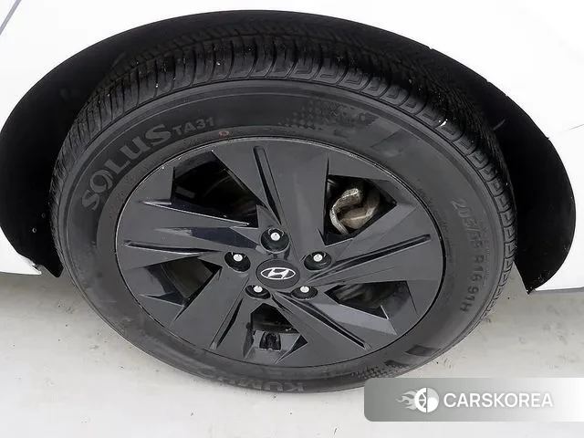 Hyundai Avante (CN7) id 3634492 из Кореи 16