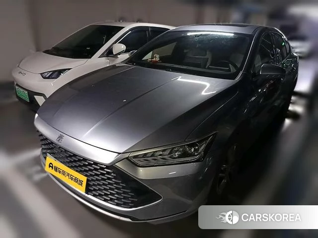 BYD Qin PLUS DM 2023 Темно-серый из Китая, фото 6