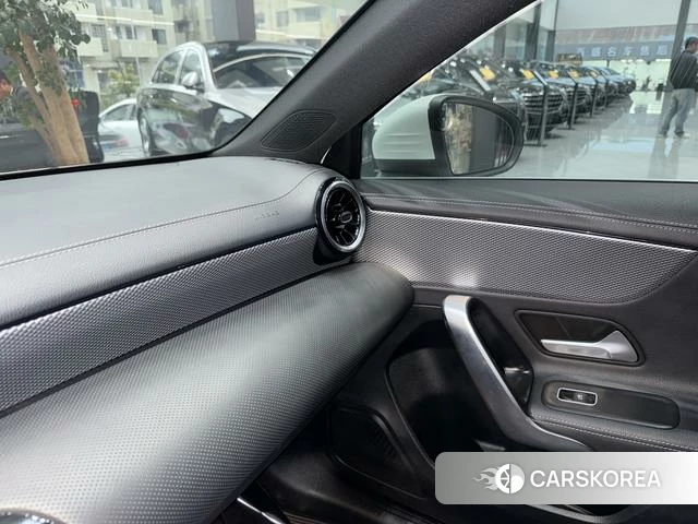 Mercedes-Benz Class A 2021 Белый из Китая, фото 6