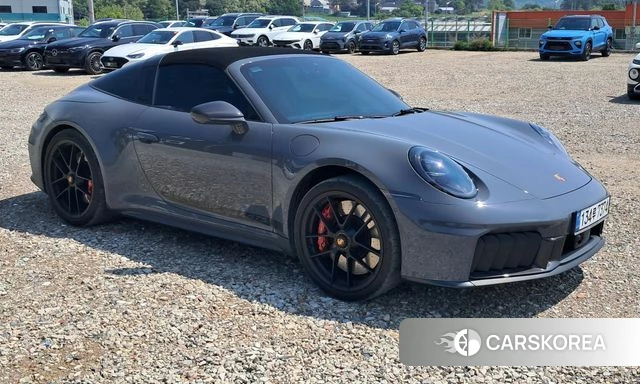 Porsche 911(992) id 4321473 из Кореи 16