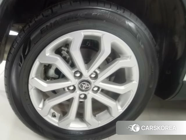 Toyota Fenglanda id 4208005 из Китая 19