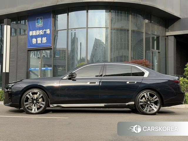 BMW 7 series id 4300247 из Китая 11