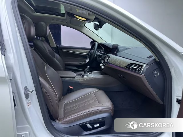 BMW 5 series id 3888949 из Китая 11