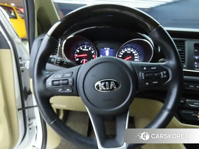 Kia The New Carnival id 2981362 из Кореи 16