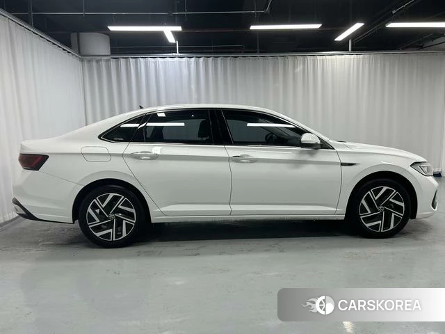Volkswagen Sagitar id 4240716 из Китая 16