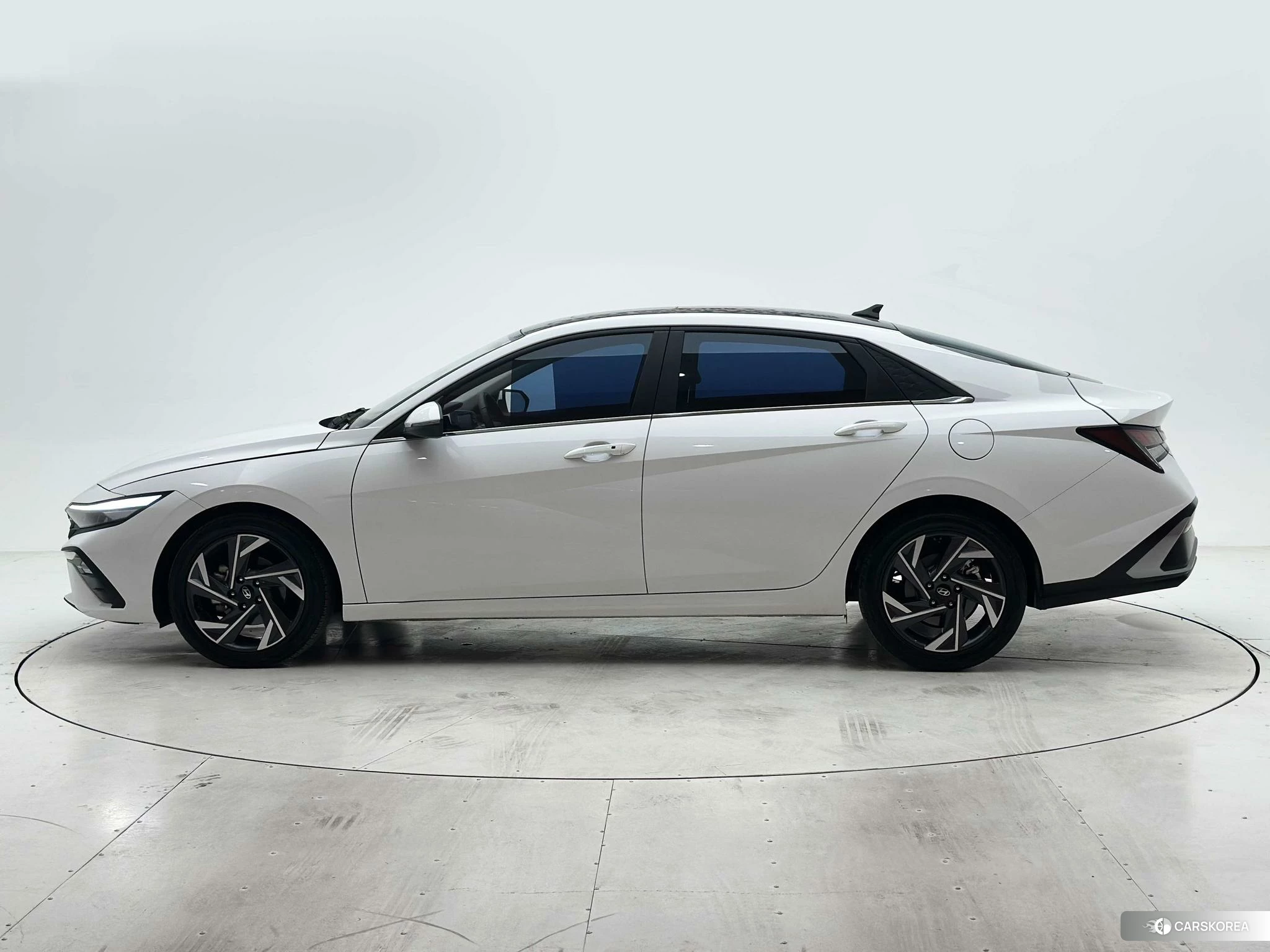 Hyundai Elantra id 4420990 из Китая 20