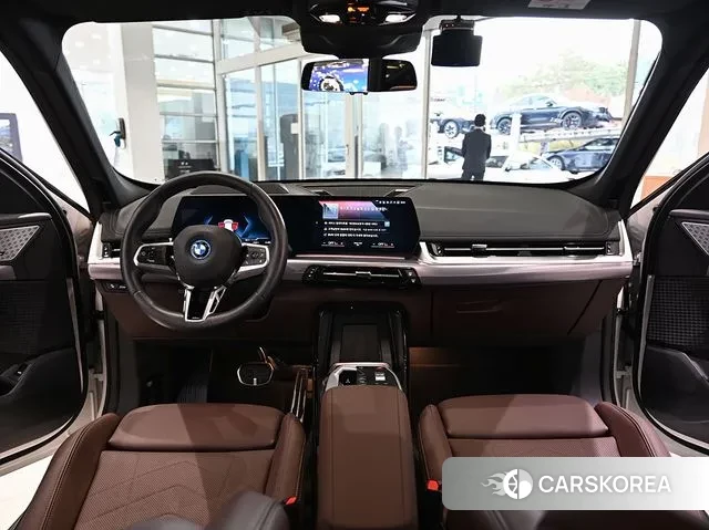 BMW iX1 (U11) id 3533770 из Кореи 16