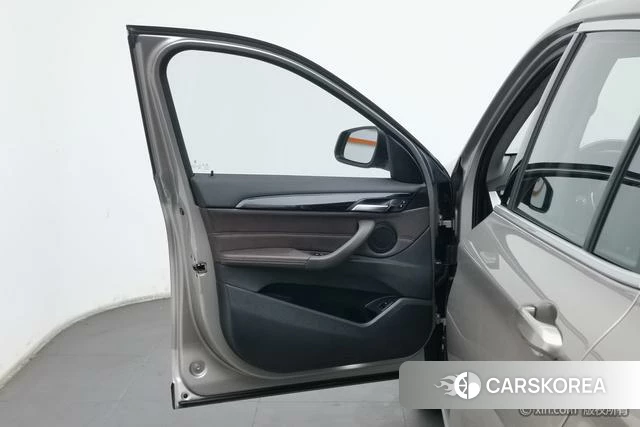 BMW X1 id 4254290 из Китая 20