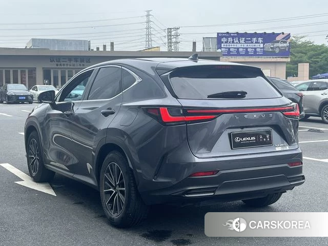 Lexus NX id 4307782 из Китая 7