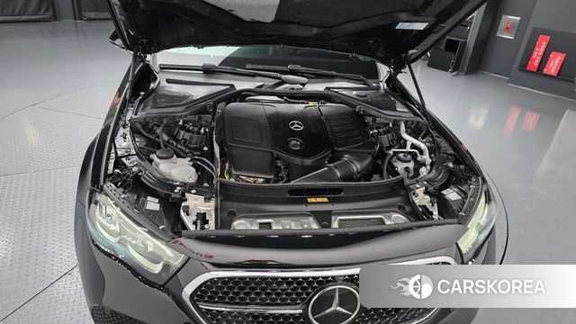 Mercedes-Benz E-Class W214 id 4773264 из Кореи 28