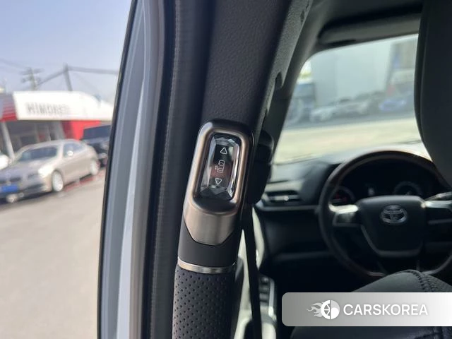 Toyota Saina id 4276923 из Китая 20