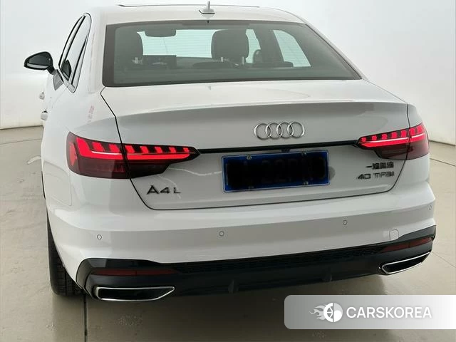 Audi A4L id 4263695 из Китая 18