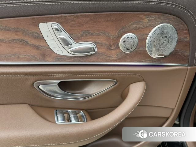 Mercedes-Benz E-class id 4336156 из Китая 18