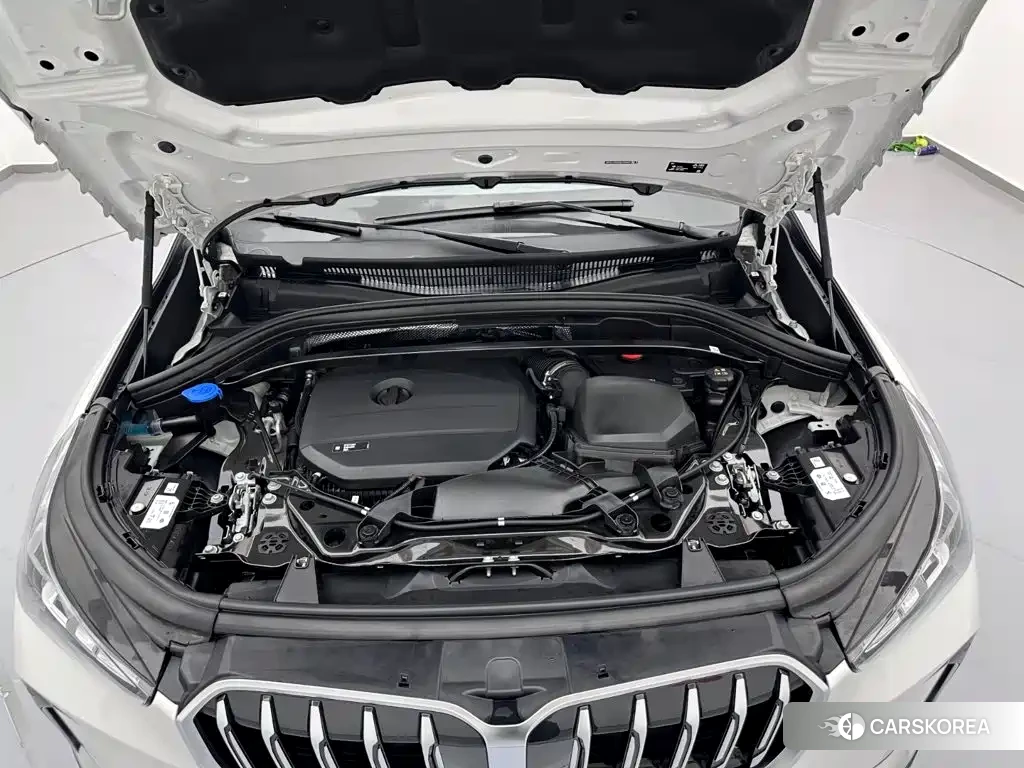 BMW X1 id 4674310 из Китая 26