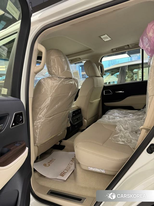 Toyota Land Cruiser (imported) 2024 Белый из Китая, фото 6