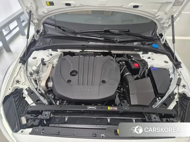 Volvo V60 Cross-Country 2nd Generation id 3222984 из Кореи 16