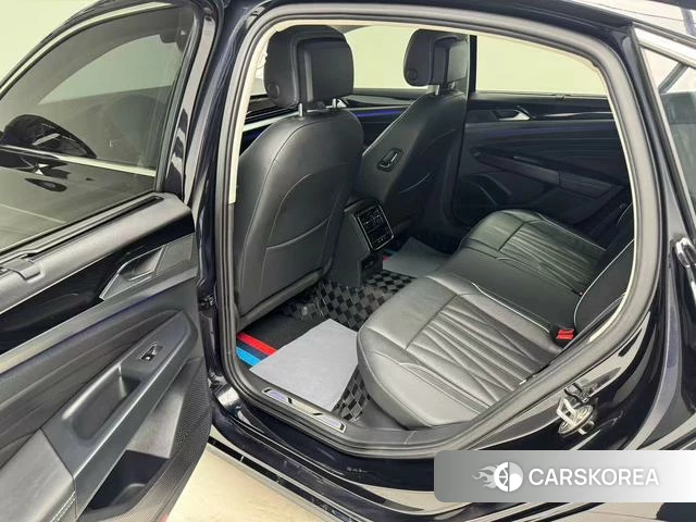 Volkswagen Passat PHEV id 4221849 из Китая 14