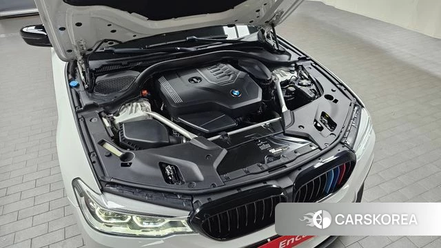 BMW 5 Series (G30) id 3942252 из Кореи 16