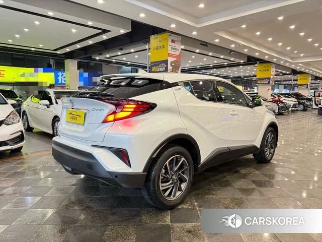 Toyota C-HR id 4209211 из Китая 31