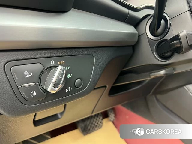 Audi Q5L id 4259250 из Китая 25