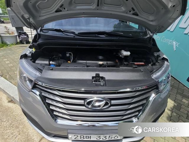 Hyundai The New Grand Starex id 4486761 из Кореи 16