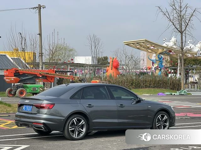 Audi A4L id 4333222 из Китая 13