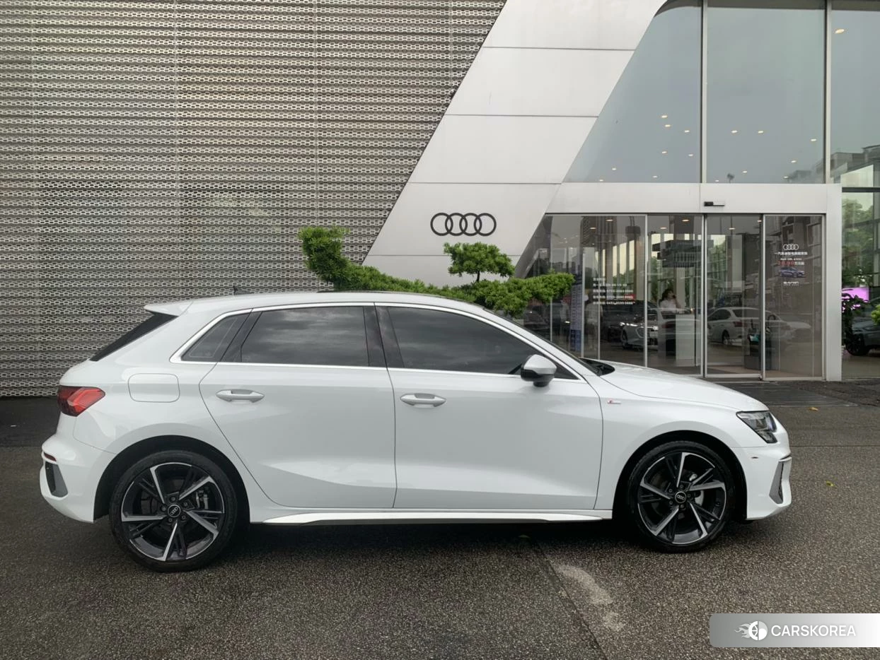 Audi A3 2023 Белый из Китая, фото 6