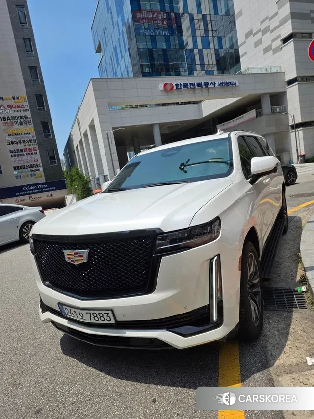 Cadillac Escalade 5th Generation 2021 Белый из Кореи, фото 6