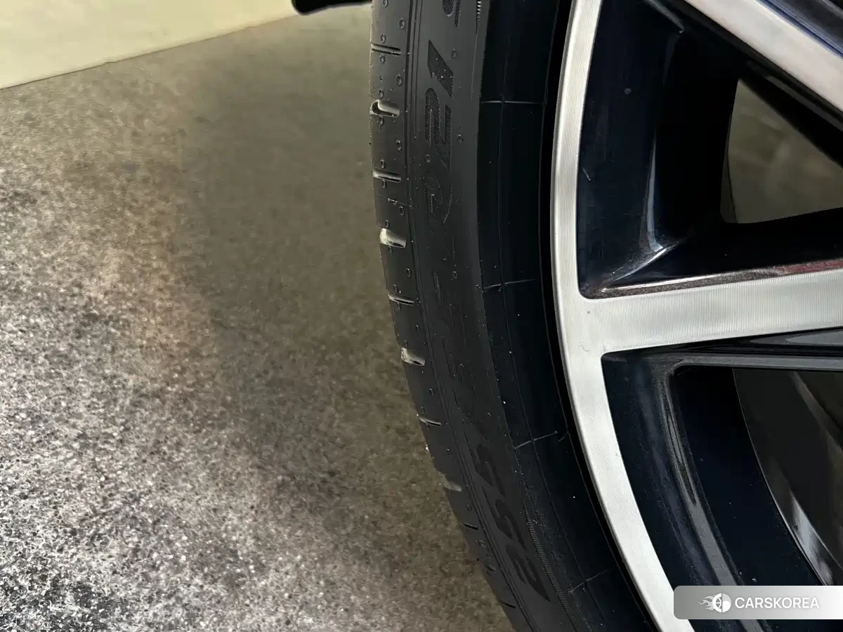 Audi A7L id 4570460 из Китая 15