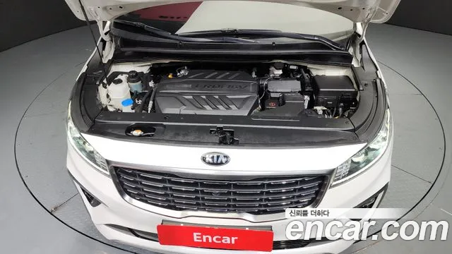 Kia The New Carnival id 2406007 из Кореи 16