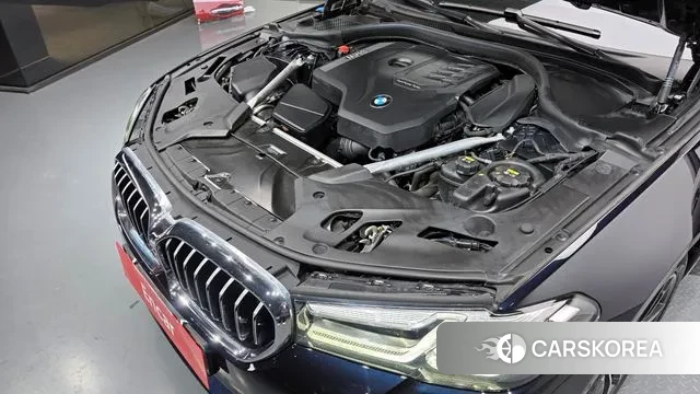 BMW 5 Series (G30) id 3654674 из Кореи 16