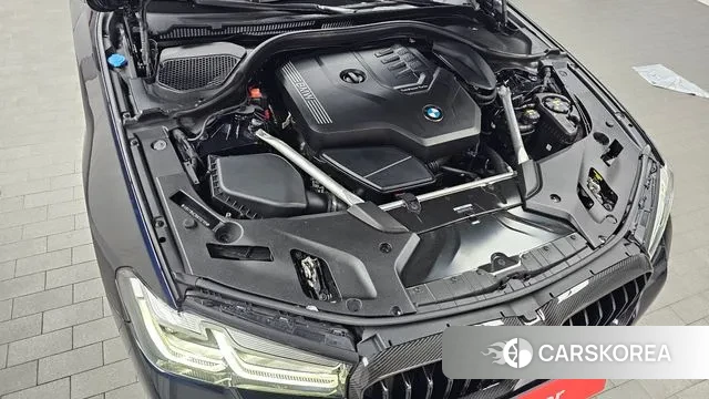 BMW 5 Series (G30) id 3311505 из Кореи 16