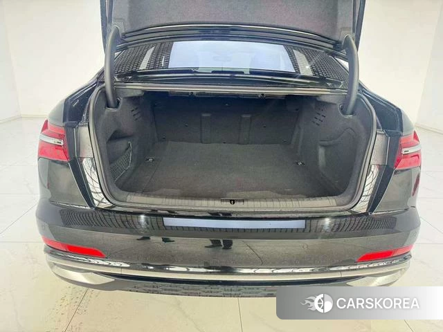 Audi A6L id 4261657 из Китая 12