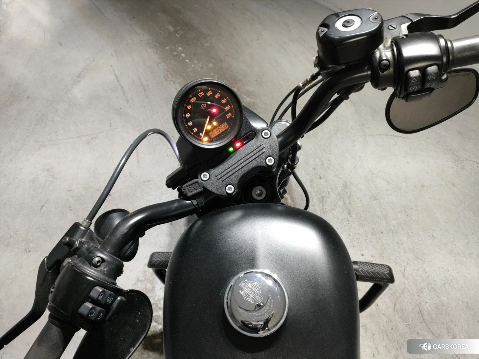 Harley-Davidson Sportster XL883N id 4191045 из Японии 6