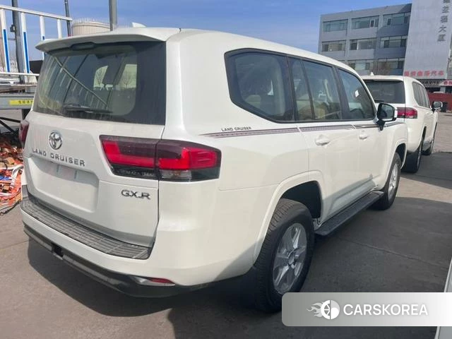 Toyota Land Cruiser (imported) 2026 Белый из Китая, фото 6