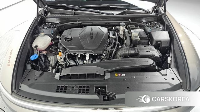 Hyundai Grandeur (GN7) id 4778880 из Кореи 34