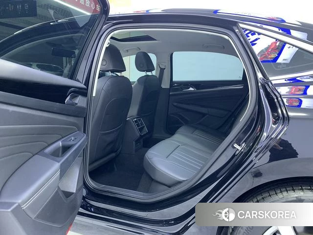 Volkswagen Passat id 4264773 из Китая 16