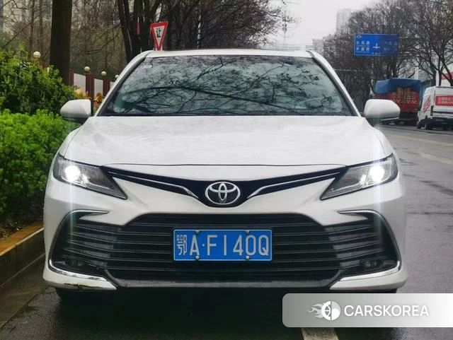 Toyota Camry 2023 Белый из Китая, фото 6