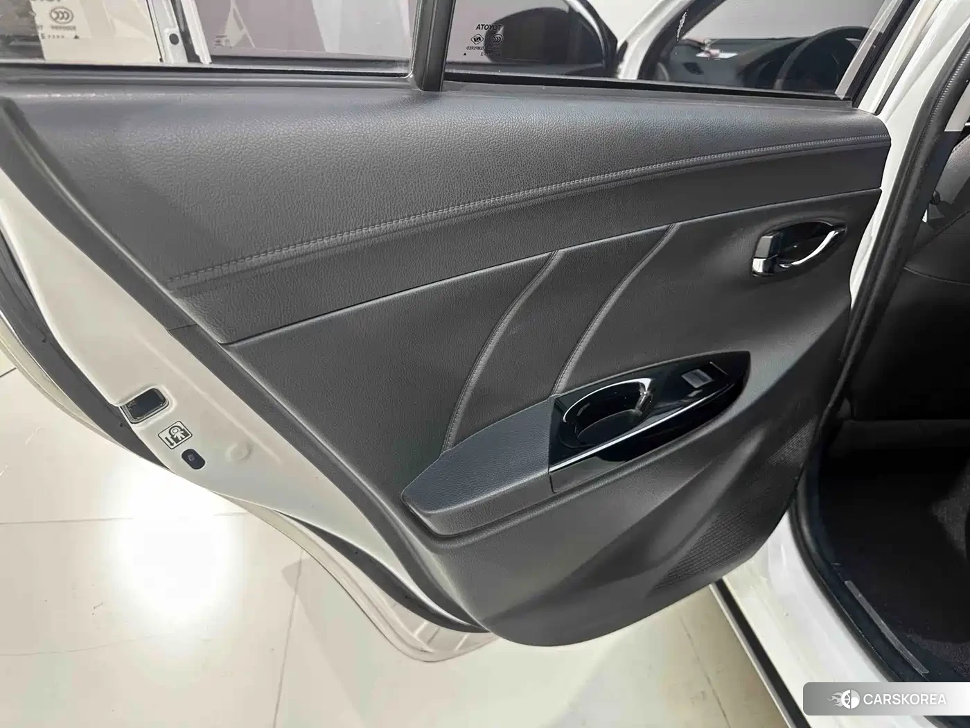 Toyota Yaris L id 4628129 из Китая 24