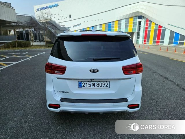 Kia The New Carnival id 4581343 из Кореи 16