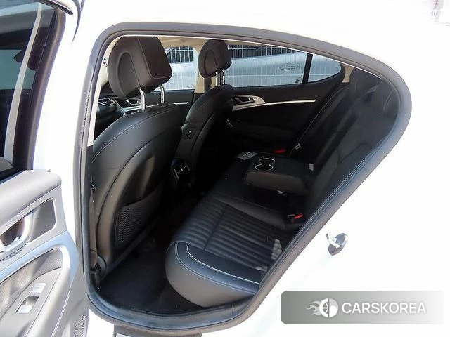 Genesis The New G70 id 4249404 из Кореи 16