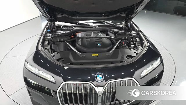 BMW 7 Series (G70) id 4640693 из Кореи 30