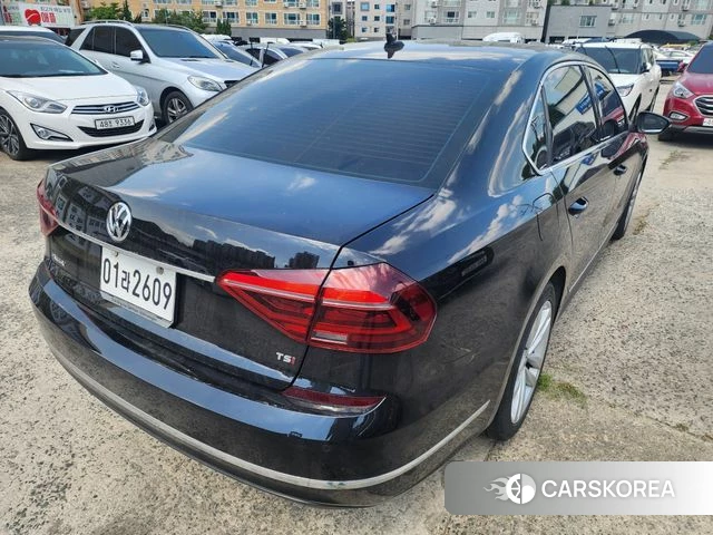 Volkswagen The New Passat id 4304990 из Кореи 12