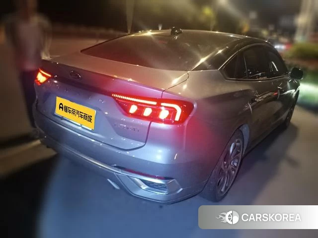 Ford Mondeo 2022 Серебристо-серый из Китая, фото 6