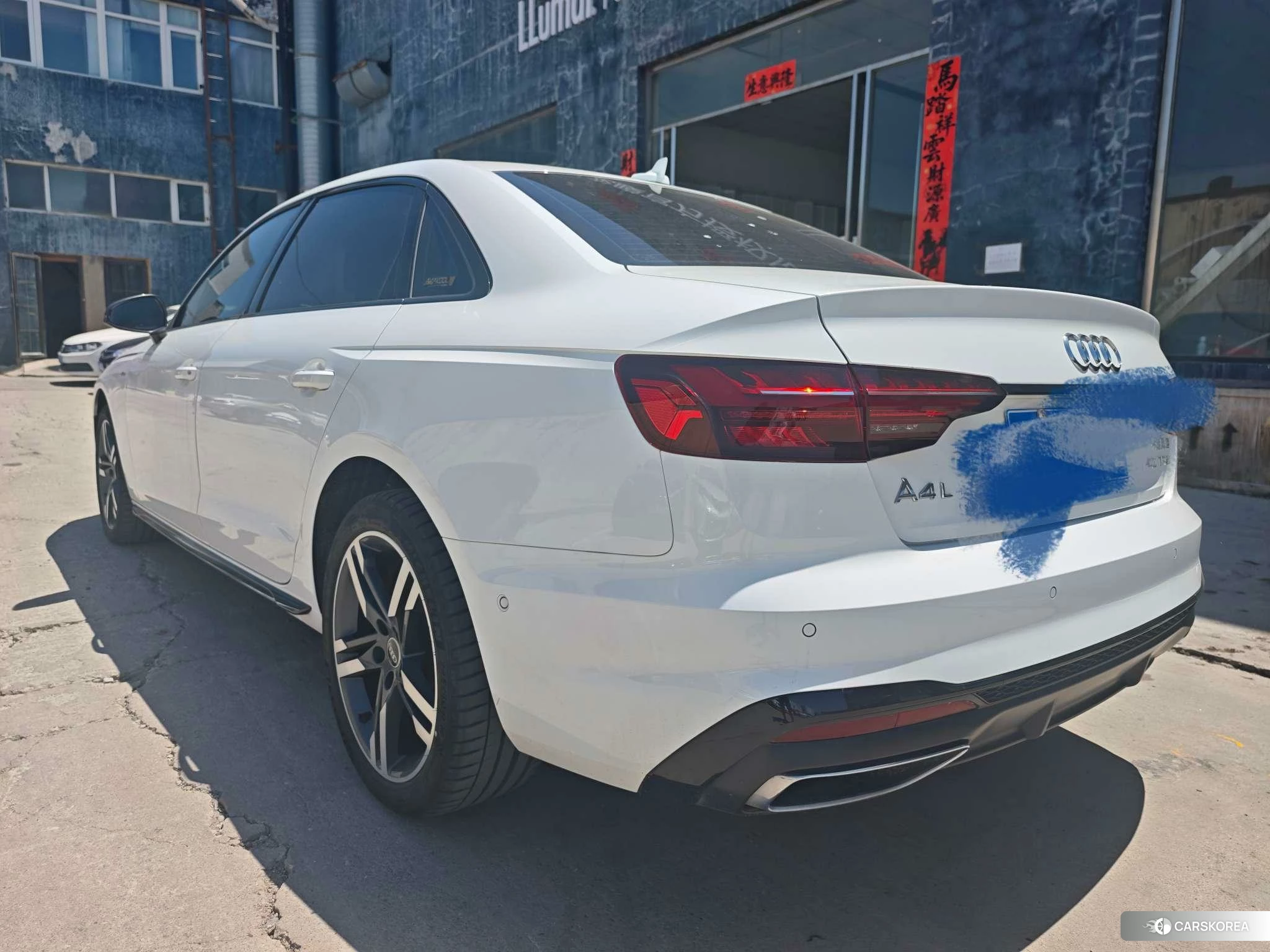 Audi A4L 2023 Белый из Китая, фото 6