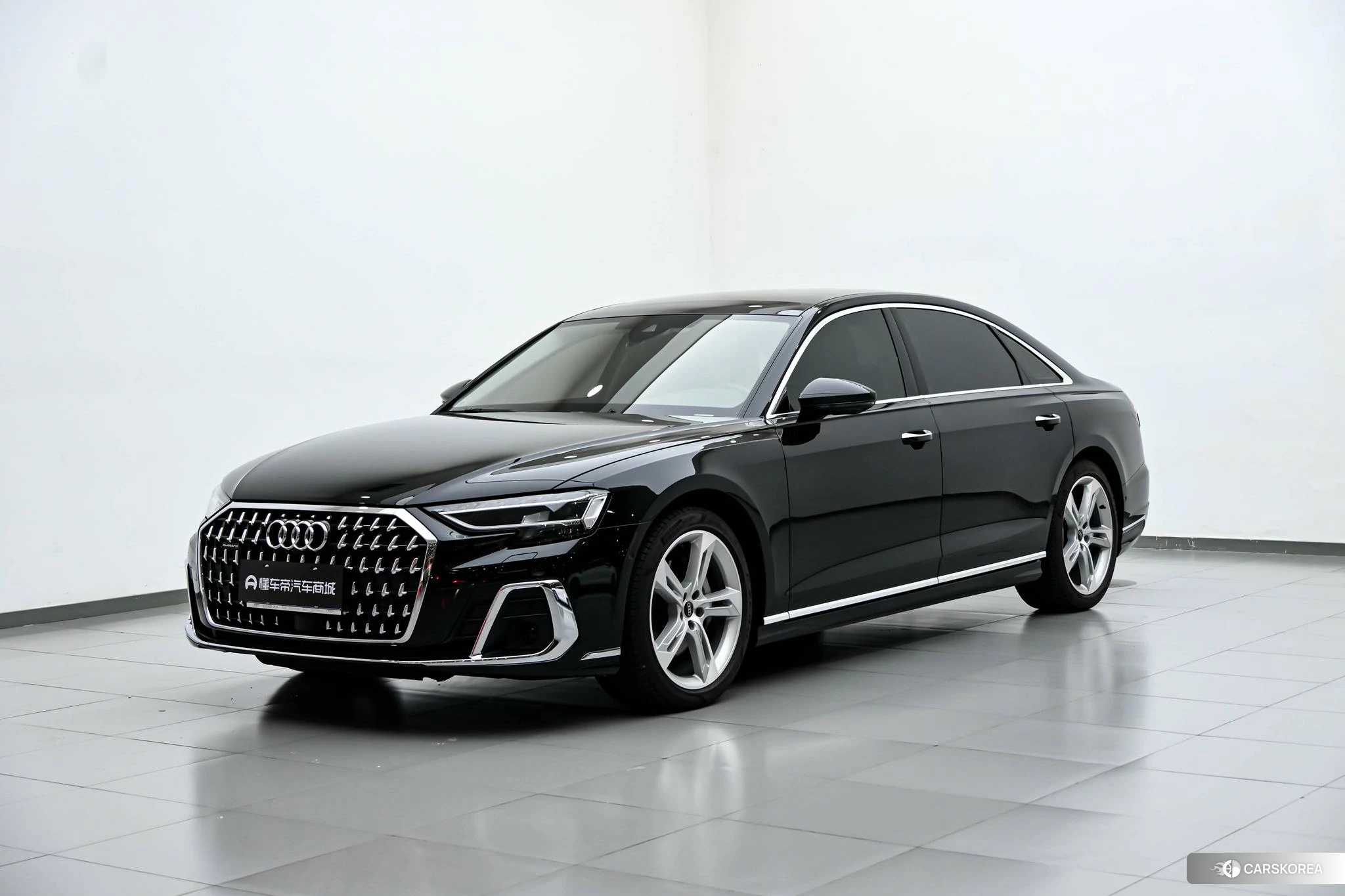 Audi A8 id 4420764 из Китая 16
