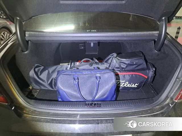 Genesis G90 id 4196781 из Кореи 13