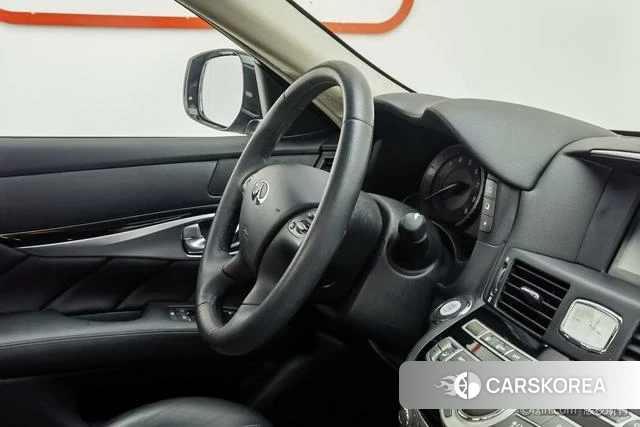 Infiniti Q70 id 4236129 из Китая 20