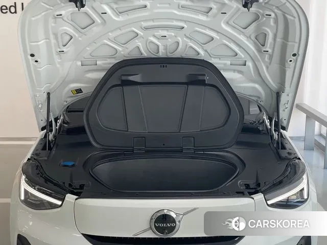 Volvo C40 Richards id 3371455 из Кореи 16