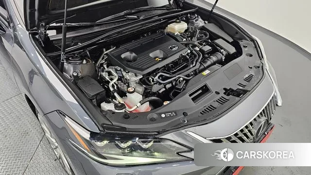 Lexus ES300h 7th generation id 3131624 из Кореи 16